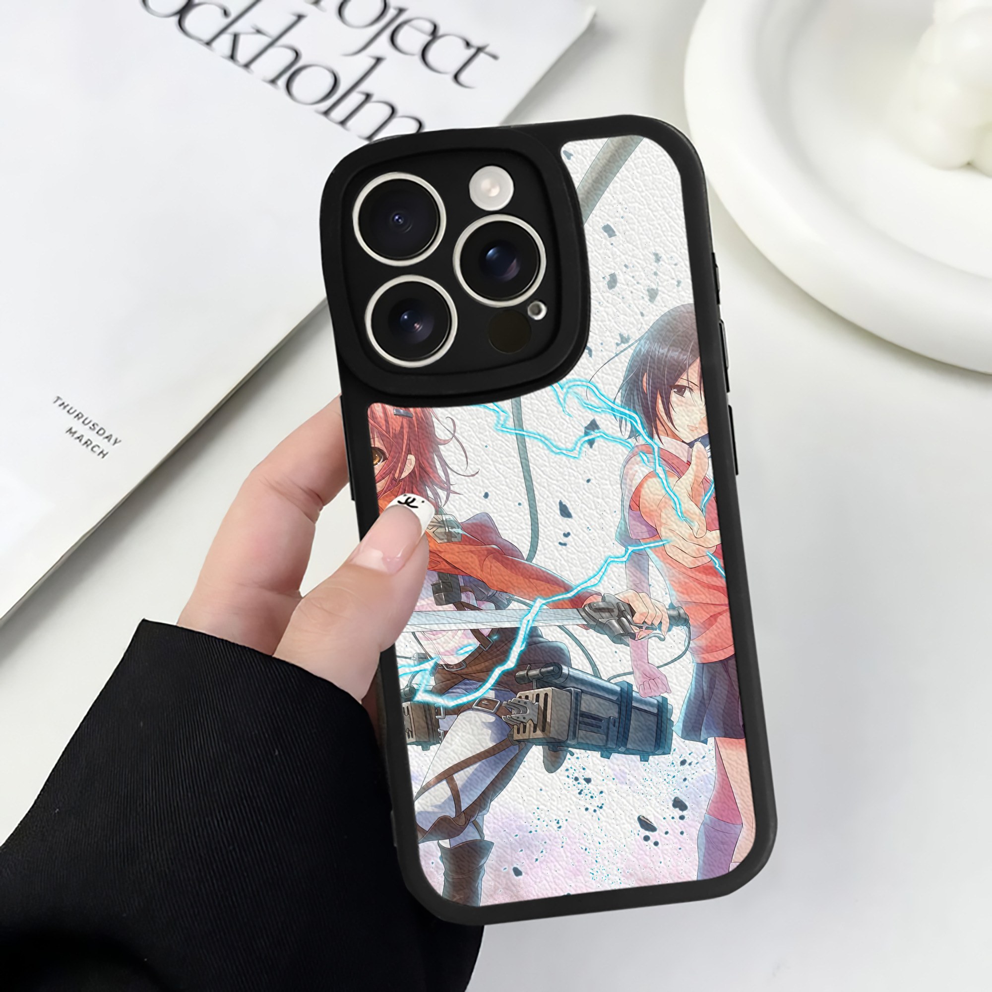 （画像用） 進撃の巨人 Attack on Titan 【iPhone 16シリーズ対応】シリコンスマホケース（レザー調） 材質：シリコン